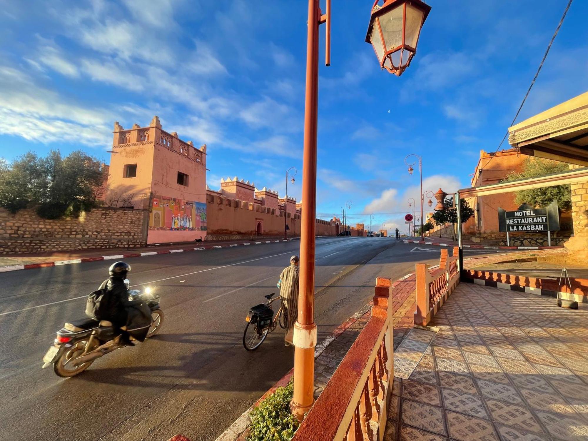 Hotel Restaurant La Kasbah Tinghir Bagian luar foto