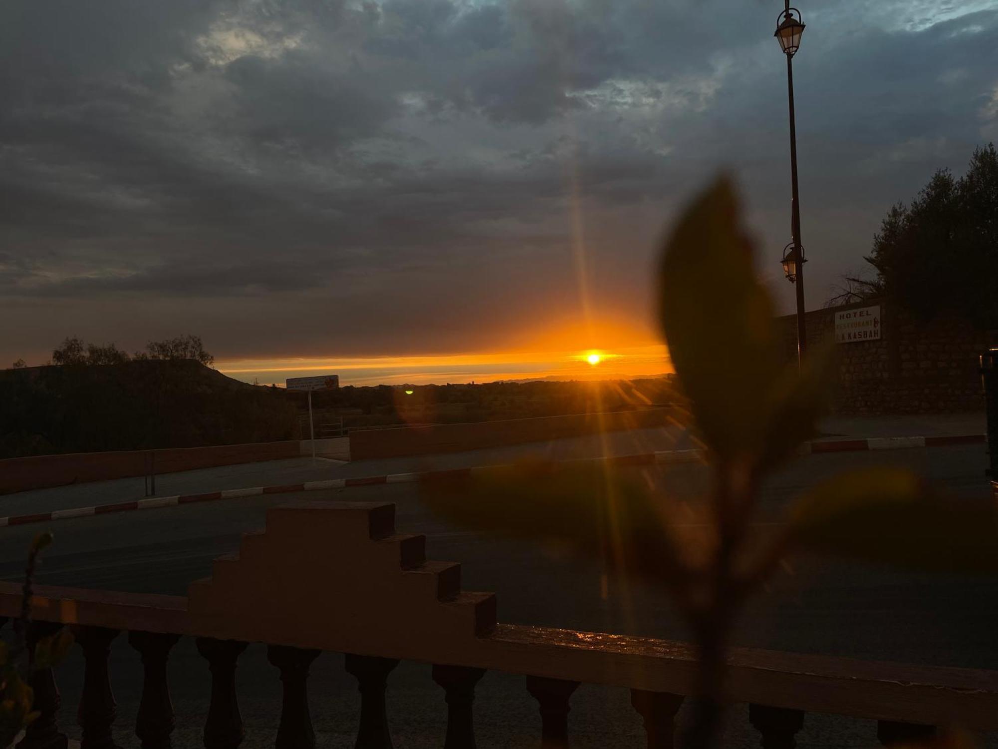 Hotel Restaurant La Kasbah Tinghir Bagian luar foto